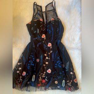Cocktail dress - gorgeous stitching. Like new. Size 7. Occasion/ Young/Teen